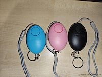 Persoonlijk alarm | sleutelhanger persoonlijk alarm | 120db | zwart - afbeelding 1 van  2