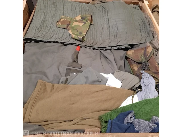 Persoonlijke uitrusting en kleding defensie - afbeelding 36 van  38