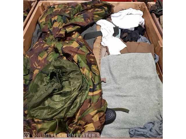 Persoonlijke uitrusting en kleding defensie - afbeelding 11 van  31