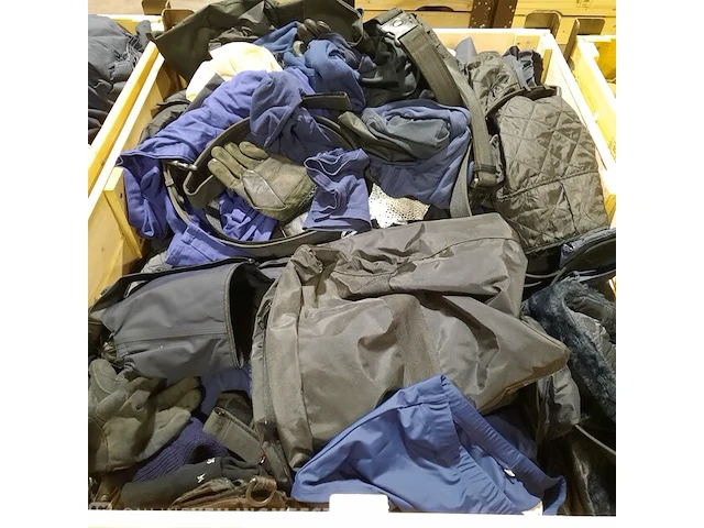 Persoonlijke uitrusting en kleding defensie - afbeelding 24 van  27