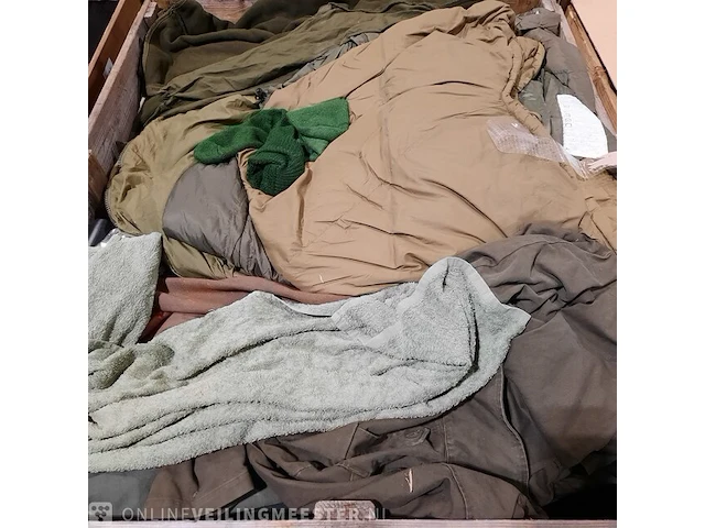 Persoonlijke uitrusting en kleding defensie - afbeelding 2 van  24