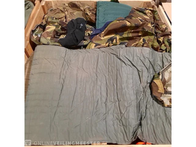 Persoonlijke uitrusting en kleding defensie - afbeelding 8 van  24