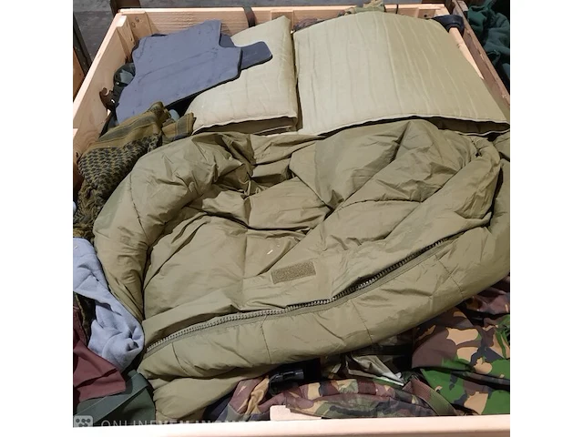 Persoonlijke uitrusting en kleding defensie - afbeelding 10 van  24