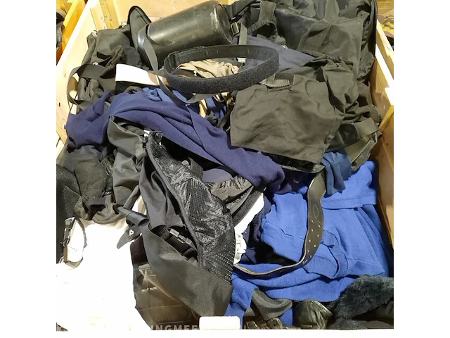 Persoonlijke uitrusting en kleding defensie - afbeelding 15 van  24