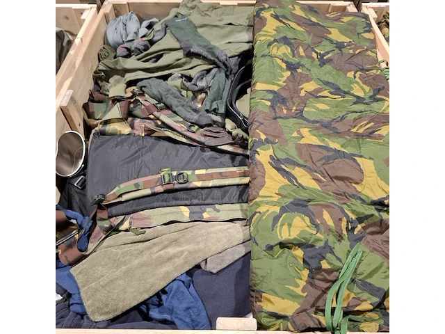 Persoonlijke uitrusting en kleding defensie - afbeelding 6 van  31