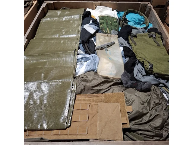 Persoonlijke uitrusting en kleding defensie - afbeelding 11 van  31