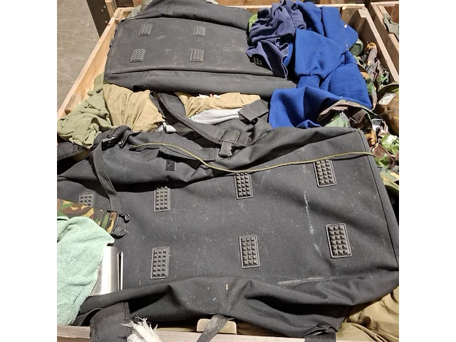 Persoonlijke uitrusting en kleding defensie - afbeelding 14 van  31