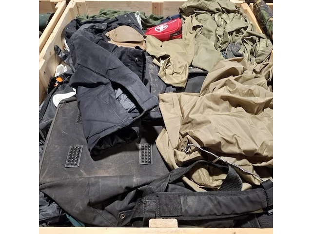 Persoonlijke uitrusting en kleding defensie - afbeelding 17 van  31