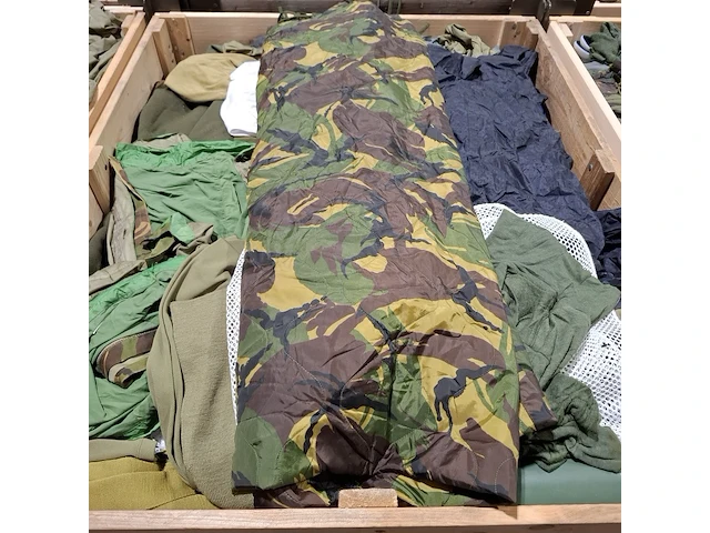 Persoonlijke uitrusting en kleding defensie - afbeelding 18 van  31