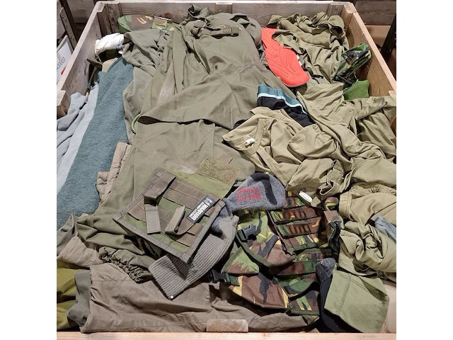 Persoonlijke uitrusting en kleding defensie - afbeelding 29 van  31