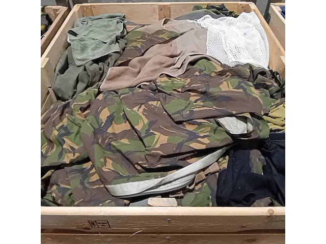 Persoonlijke uitrusting en kleding defensie - afbeelding 2 van  43