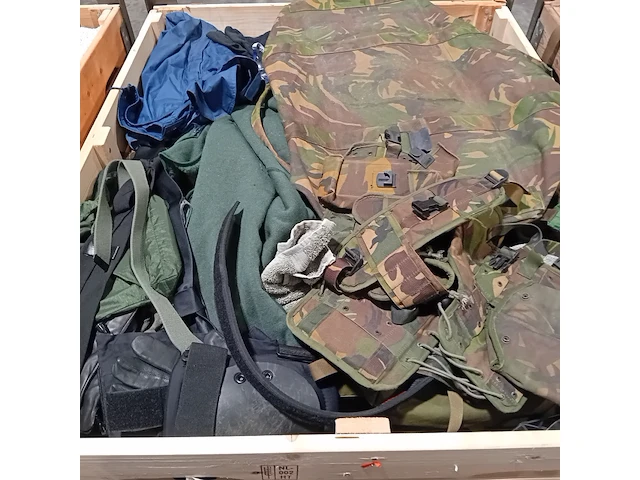 Persoonlijke uitrusting en kleding defensie - afbeelding 3 van  43