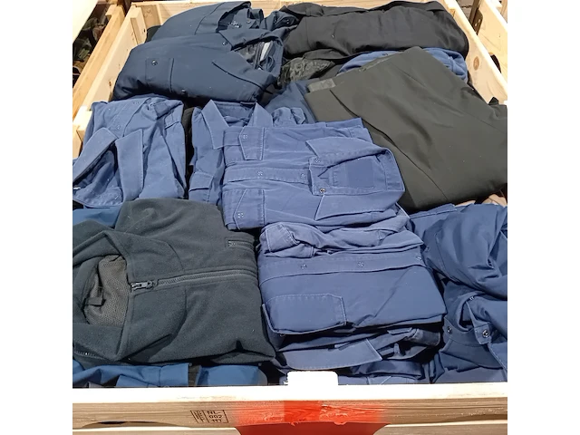 Persoonlijke uitrusting en kleding defensie - afbeelding 11 van  43