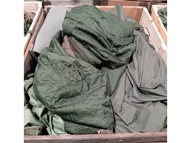 Persoonlijke uitrusting en kleding defensie - afbeelding 33 van  43