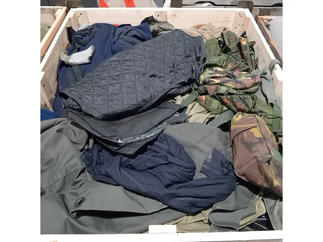 Persoonlijke uitrusting en kleding defensie - afbeelding 35 van  43