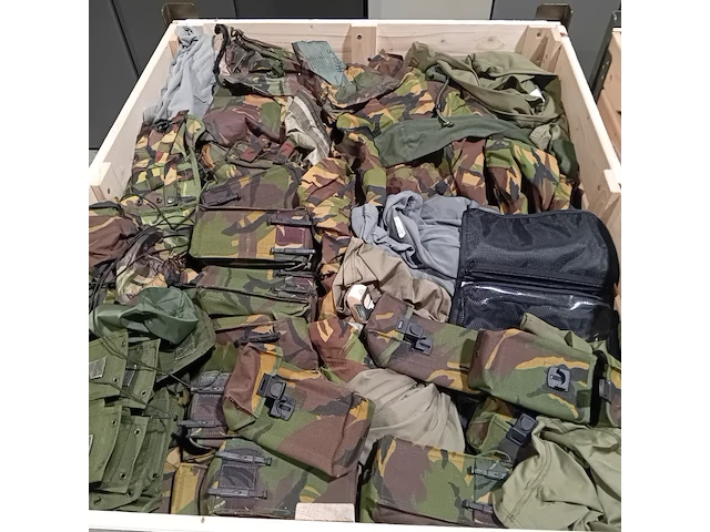 Persoonlijke uitrusting en kleding defensie - afbeelding 38 van  43