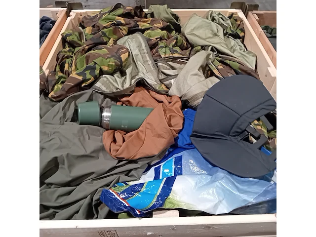 Persoonlijke uitrusting en kleding defensie - afbeelding 39 van  43