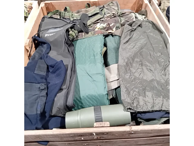 Persoonlijke uitrusting en kleding defensie - afbeelding 40 van  43