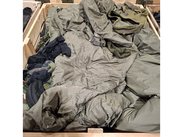 Persoonlijke uitrusting en kleding defensie - afbeelding 3 van  32
