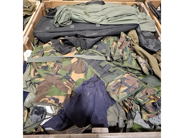 Persoonlijke uitrusting en kleding defensie - afbeelding 4 van  32