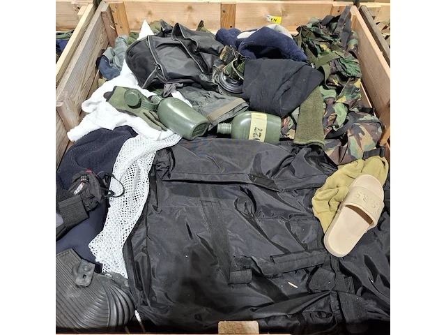 Persoonlijke uitrusting en kleding defensie - afbeelding 9 van  32