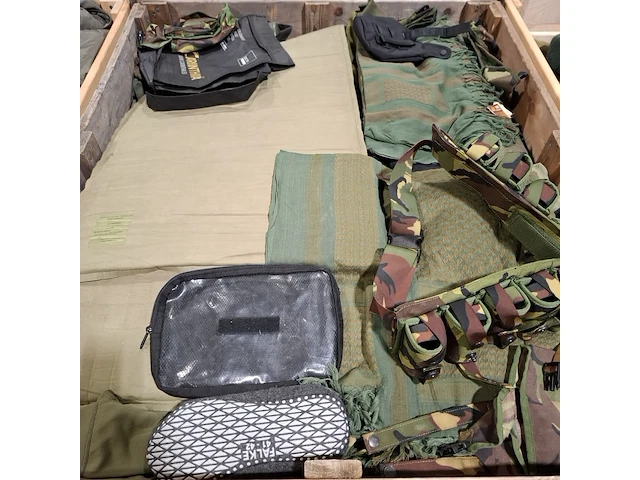 Persoonlijke uitrusting en kleding defensie - afbeelding 15 van  32