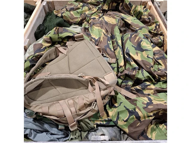 Persoonlijke uitrusting en kleding defensie - afbeelding 9 van  36