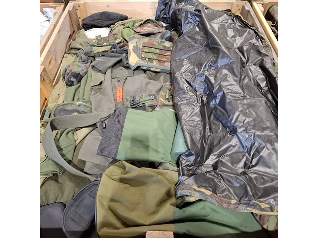 Persoonlijke uitrusting en kleding defensie - afbeelding 22 van  36