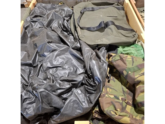 Persoonlijke uitrusting en kleding defensie - afbeelding 30 van  36