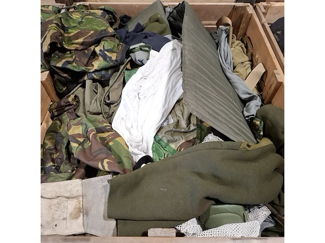 Persoonlijke uitrusting en kleding defensie - afbeelding 23 van  36