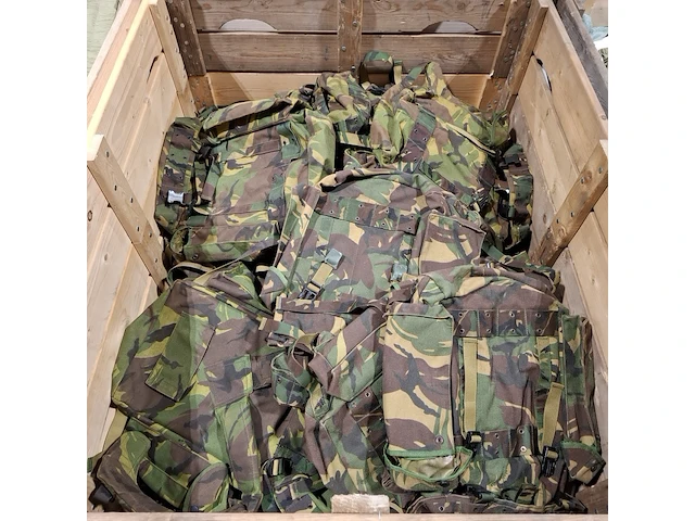 Persoonlijke uitrusting en kleding defensie - afbeelding 36 van  36
