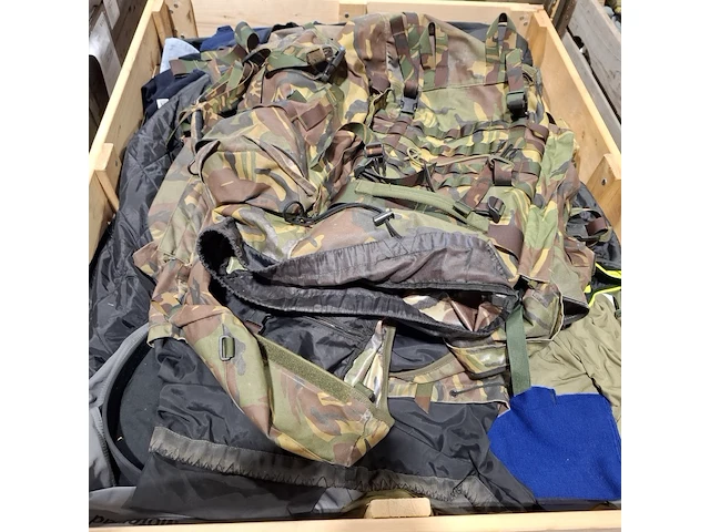 Persoonlijke uitrusting en kleding defensie - afbeelding 3 van  21