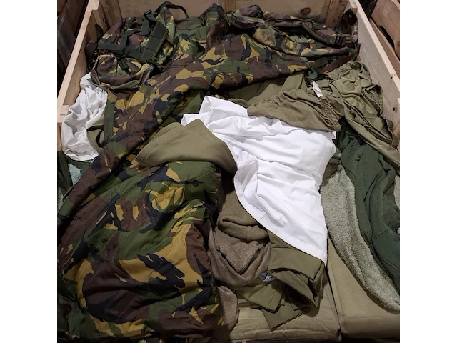 Persoonlijke uitrusting en kleding defensie - afbeelding 5 van  21