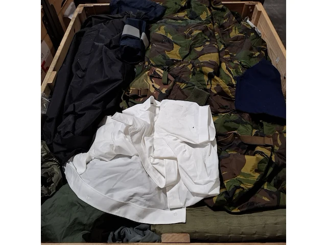 Persoonlijke uitrusting en kleding defensie - afbeelding 7 van  21