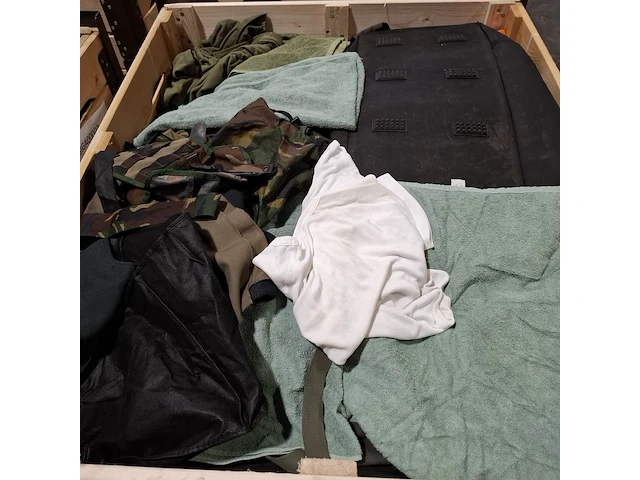 Persoonlijke uitrusting en kleding defensie - afbeelding 8 van  21