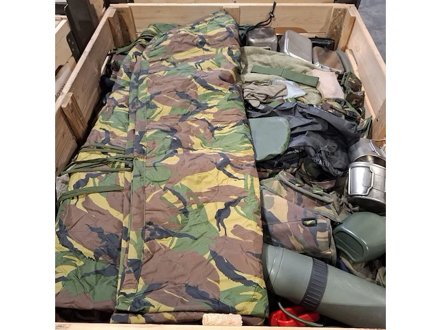 Persoonlijke uitrusting en kleding defensie - afbeelding 11 van  21
