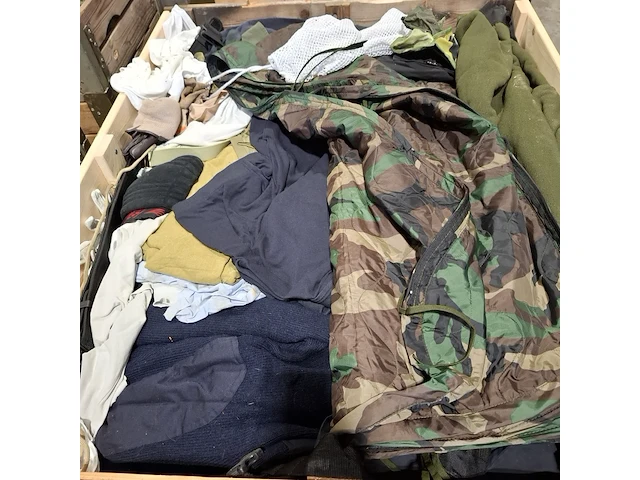 Persoonlijke uitrusting en kleding defensie - afbeelding 16 van  21