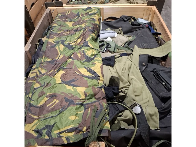 Persoonlijke uitrusting en kleding defensie - afbeelding 18 van  21