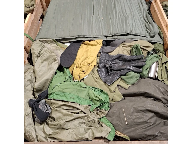 Persoonlijke uitrusting en kleding defensie - afbeelding 5 van  27