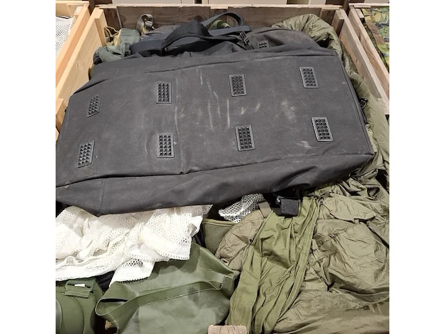 Persoonlijke uitrusting en kleding defensie - afbeelding 13 van  27