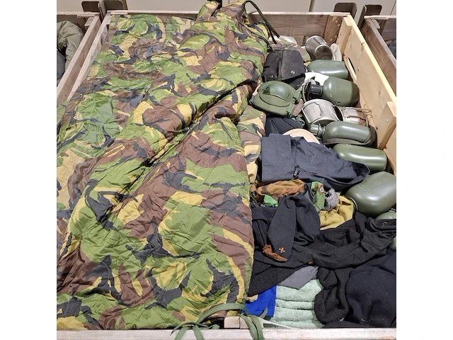 Persoonlijke uitrusting en kleding defensie - afbeelding 14 van  27
