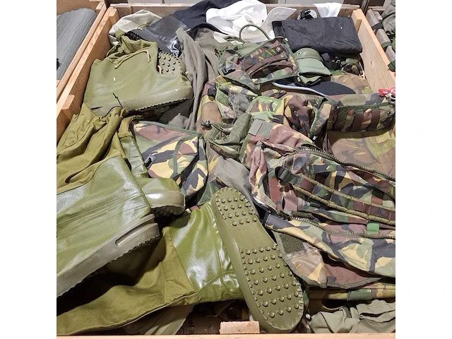 Persoonlijke uitrusting en kleding defensie - afbeelding 18 van  27