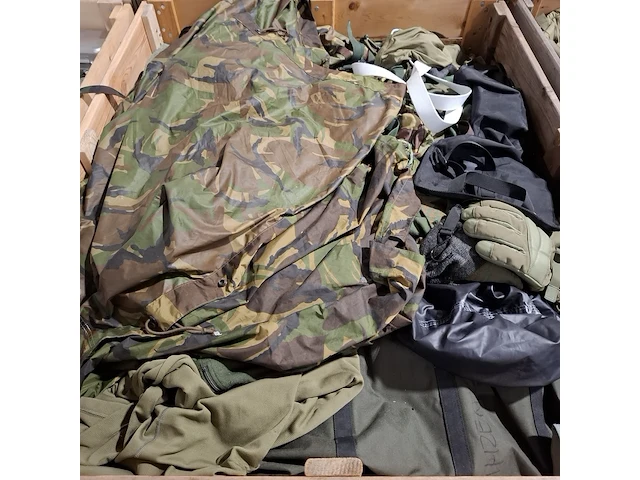 Persoonlijke uitrusting en kleding defensie - afbeelding 24 van  27