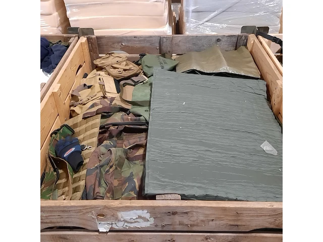 Persoonlijke uitrusting en kleding defensie - afbeelding 13 van  39