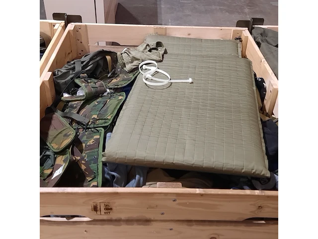 Persoonlijke uitrusting en kleding defensie - afbeelding 18 van  39