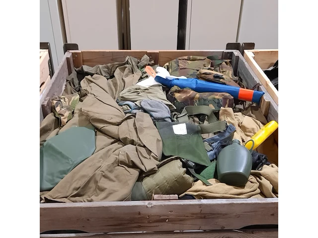 Persoonlijke uitrusting en kleding defensie - afbeelding 24 van  39