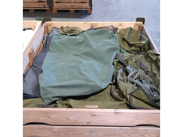 Persoonlijke uitrusting en kleding defensie - afbeelding 37 van  39