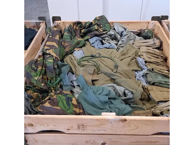 Persoonlijke uitrusting en kleding defensie - afbeelding 4 van  39