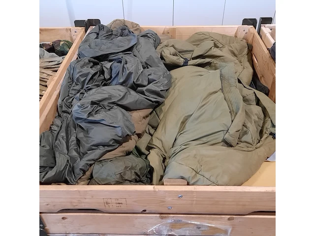Persoonlijke uitrusting en kleding defensie - afbeelding 5 van  39