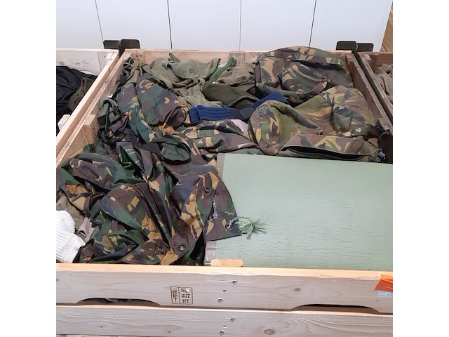 Persoonlijke uitrusting en kleding defensie - afbeelding 7 van  39